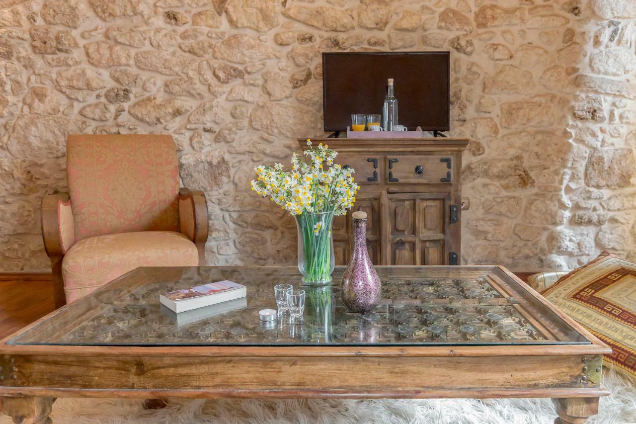 העיירה רתימנו Elois Suites מראה חיצוני תמונה