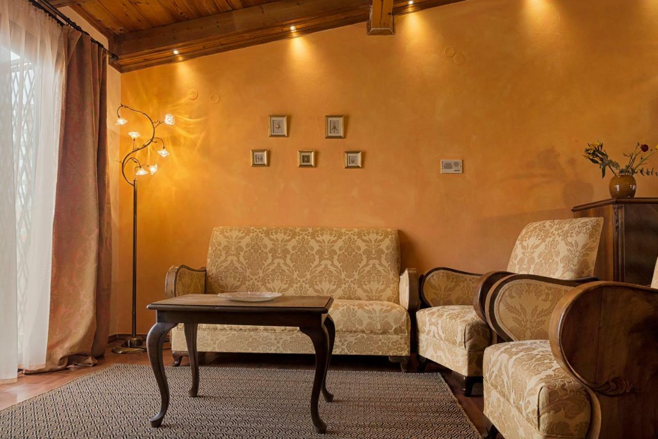 העיירה רתימנו Elois Suites מראה חיצוני תמונה